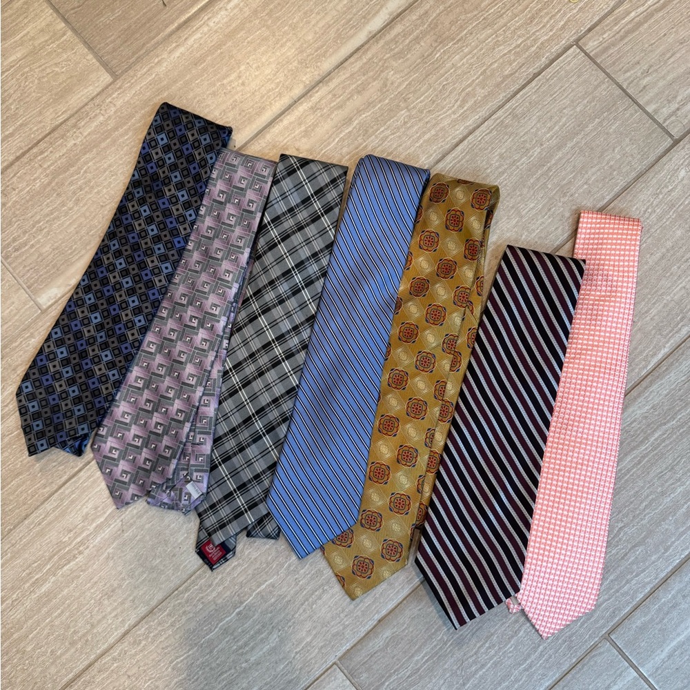 Like new Tie Lot, 7 total